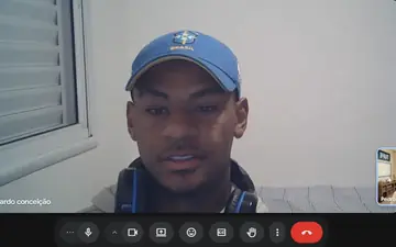 Aula ao vivo da TUFE em videochamada